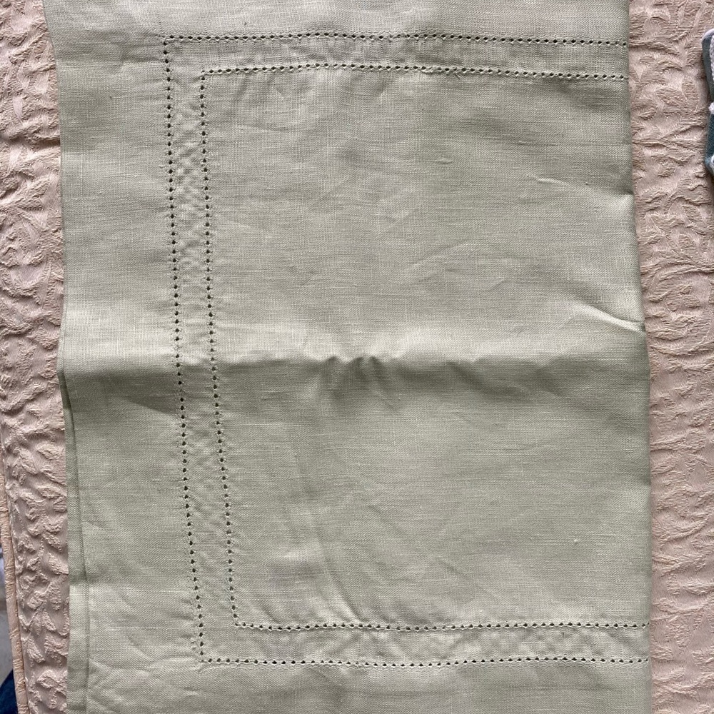 90” x 16” Fieldcrest 100% Linen Table Runner – Mint Green